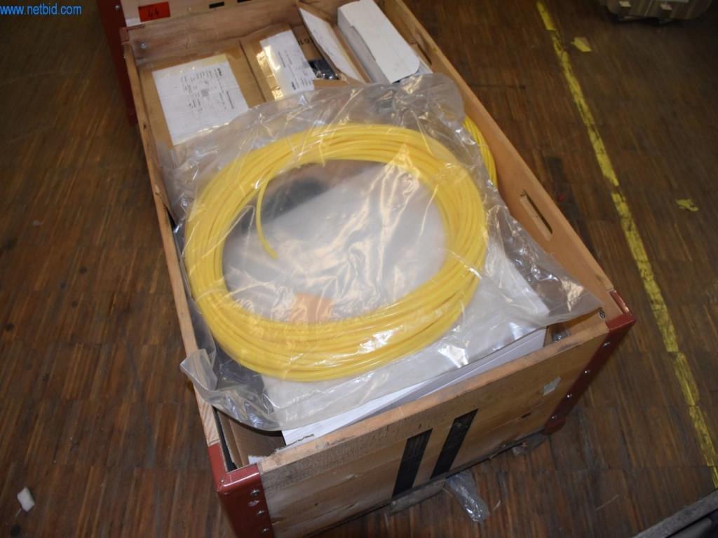 Amplias existencias de bombas de vacío, dispositivos de medición, piezas de repuesto y accesorios-13