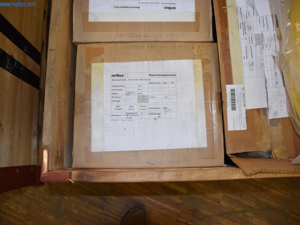 Amplias existencias de bombas de vacío, dispositivos de medición, piezas de repuesto y accesorios-14