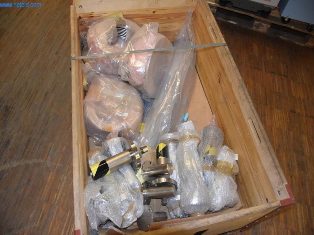 Amplias existencias de bombas de vacío, dispositivos de medición, piezas de repuesto y accesorios-5