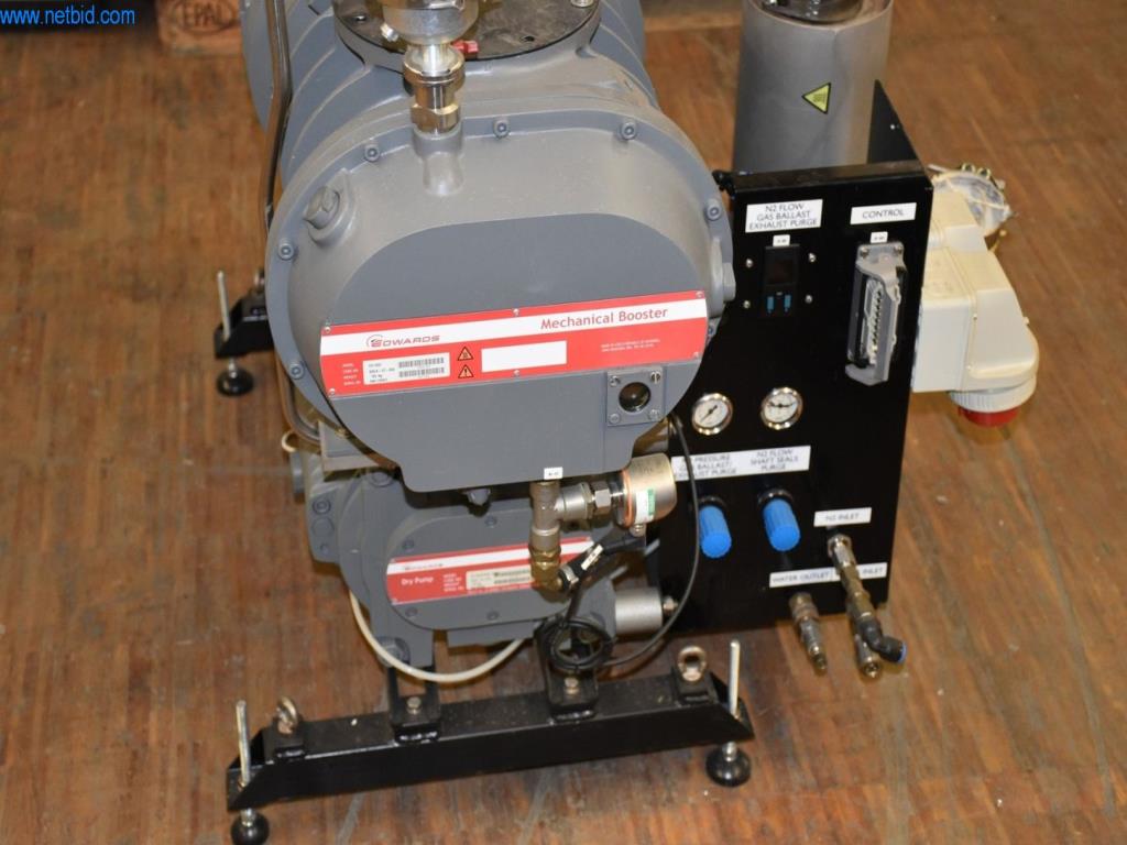 Extensos stocks de bombas de vácuo, dispositivos de medição, peças sobressalentes e acessórios-6