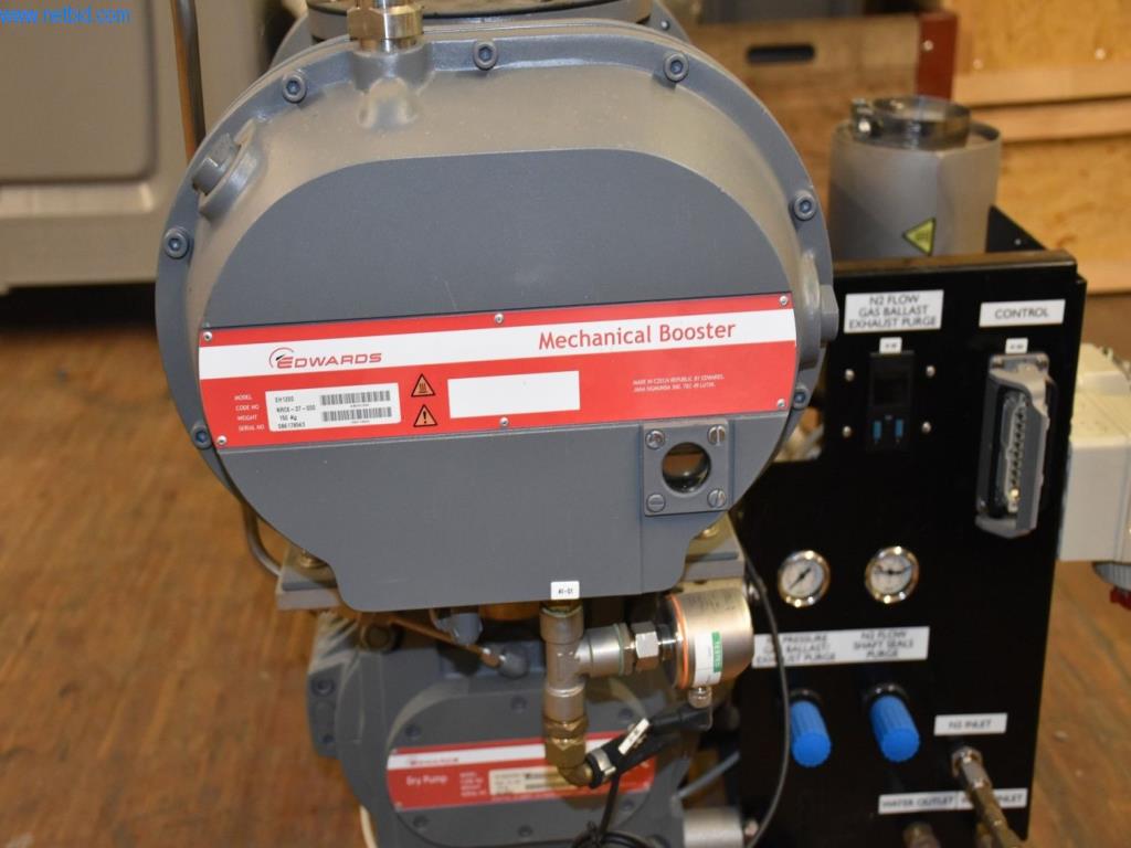 Extensos stocks de bombas de vácuo, dispositivos de medição, peças sobressalentes e acessórios-8