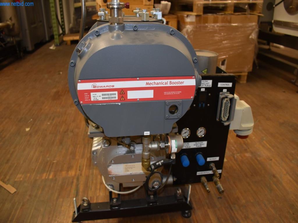 Extensos stocks de bombas de vácuo, dispositivos de medição, peças sobressalentes e acessórios-4