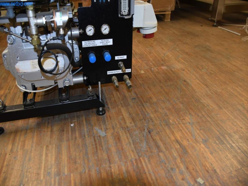 Extensos stocks de bombas de vácuo, dispositivos de medição, peças sobressalentes e acessórios-6