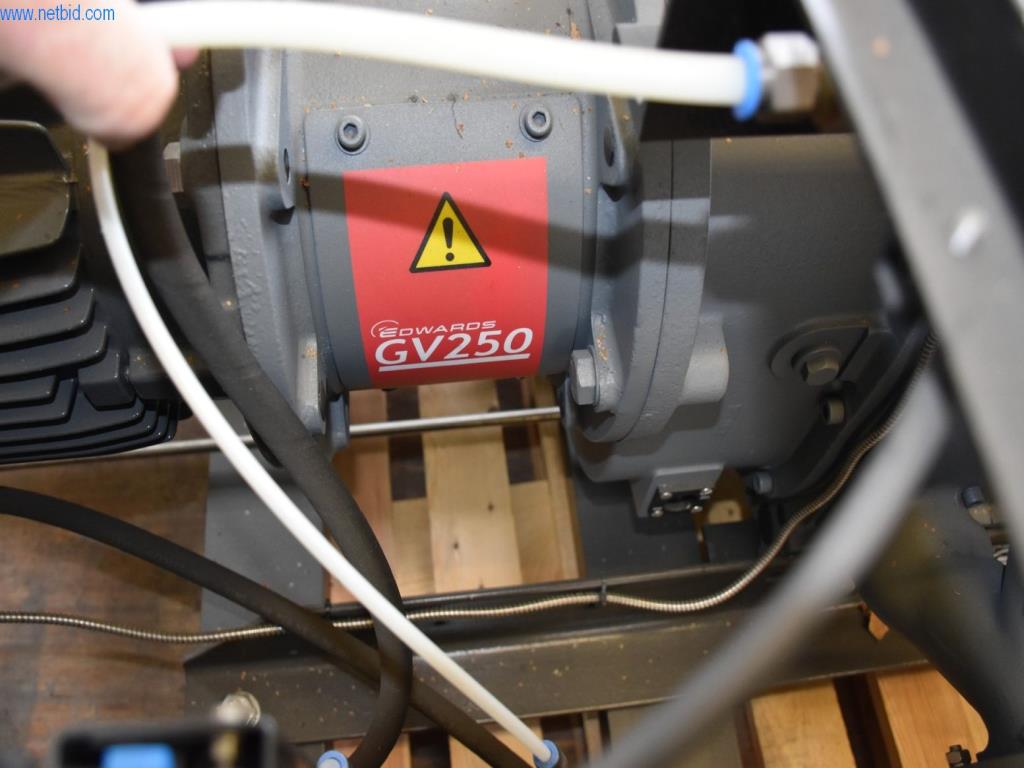 Umfangreiche Bestände an Vakuumpumpen, Meßgeräten, Ersatzteilen und Zubehör-7