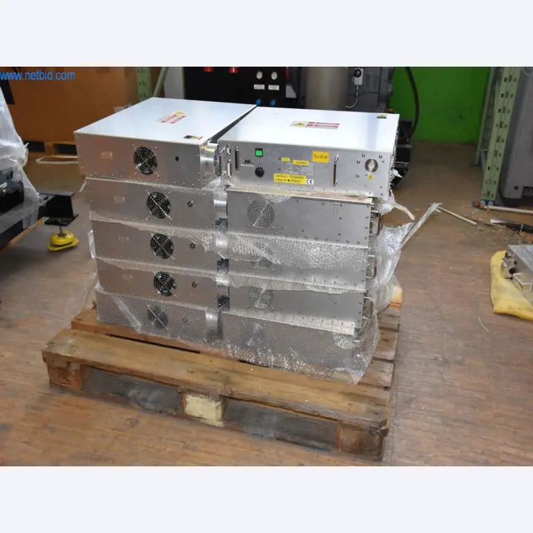 Rozsáhlé zásoby vývěv, měřicích přístrojů, náhradních dílů a příslušenství-1