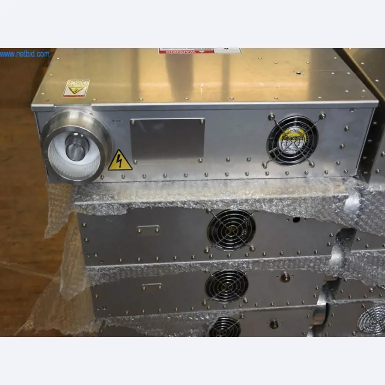 Rozsáhlé zásoby vývěv, měřicích přístrojů, náhradních dílů a příslušenství-4