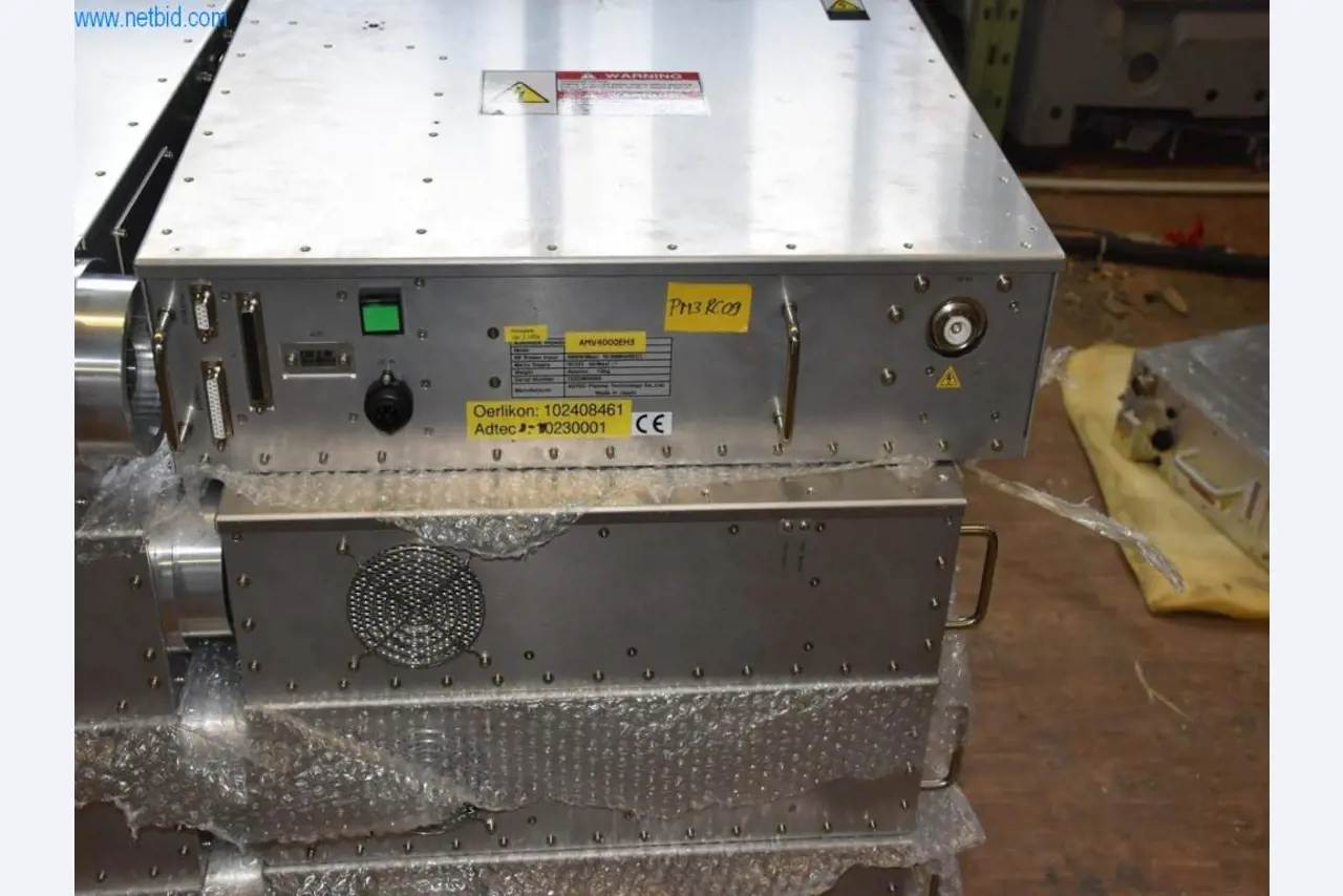 Rozsáhlé zásoby vývěv, měřicích přístrojů, náhradních dílů a příslušenství-5