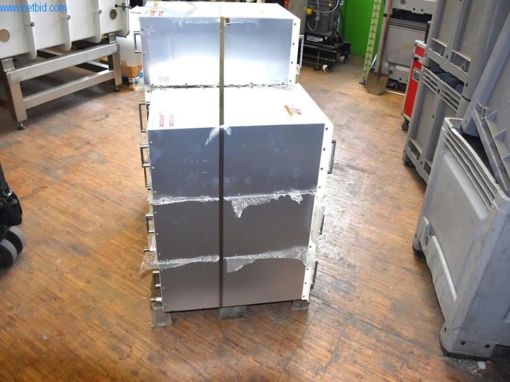 Umfangreiche Bestände an Vakuumpumpen, Meßgeräten, Ersatzteilen und Zubehör-8