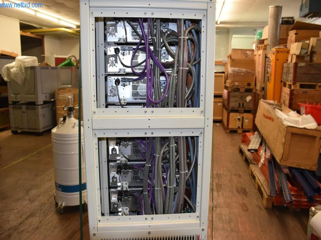 Umfangreiche Bestände an Vakuumpumpen, Meßgeräten, Ersatzteilen und Zubehör-8