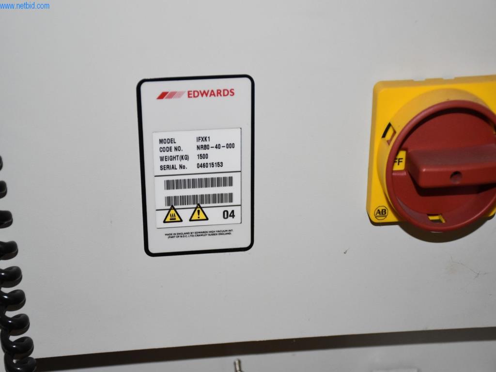 Umfangreiche Bestände an Vakuumpumpen, Meßgeräten, Ersatzteilen und Zubehör-3