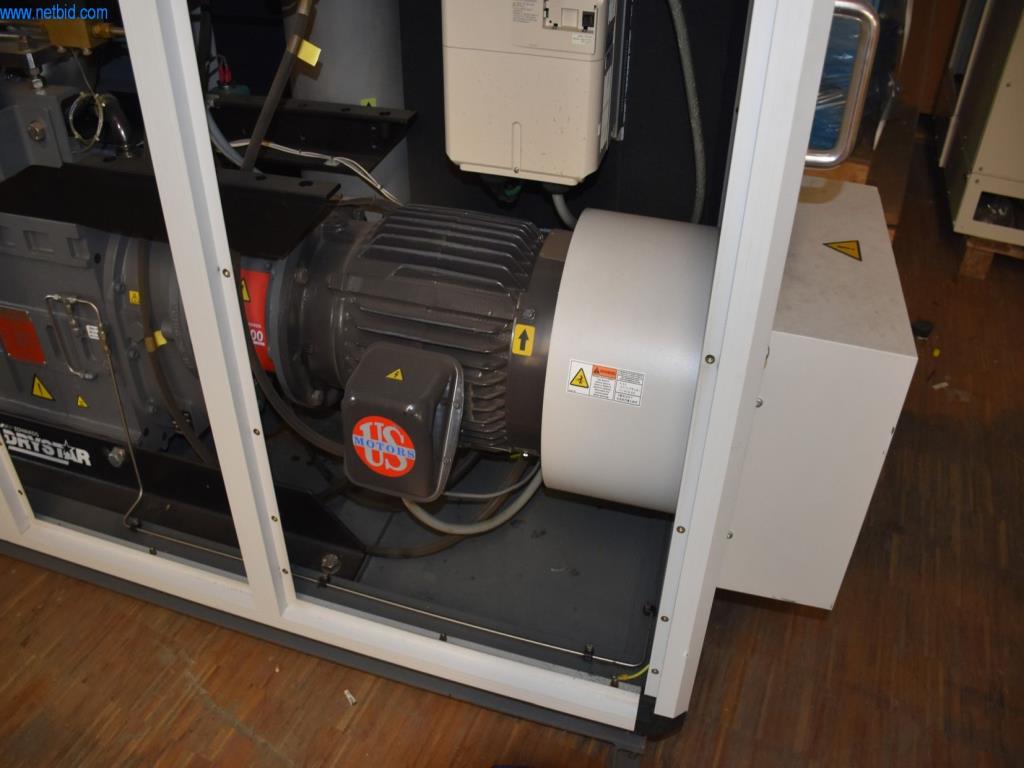 Umfangreiche Bestände an Vakuumpumpen, Meßgeräten, Ersatzteilen und Zubehör-8