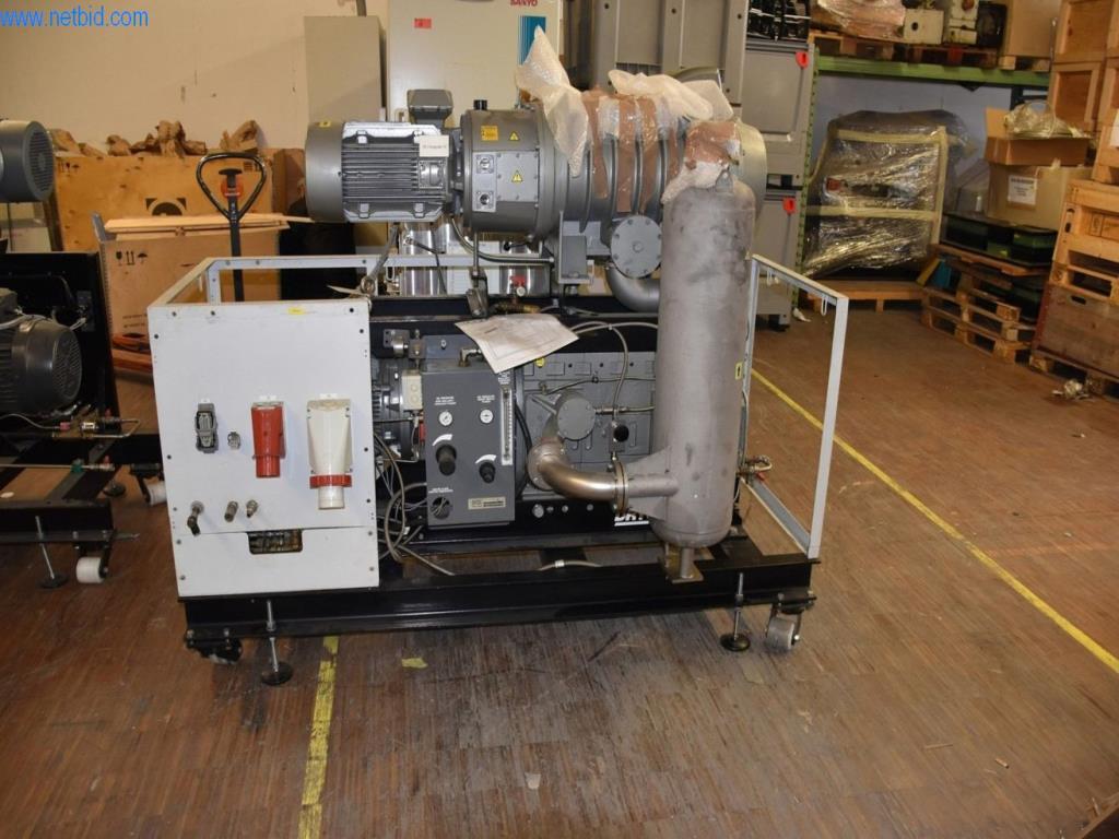 Umfangreiche Bestände an Vakuumpumpen, Meßgeräten, Ersatzteilen und Zubehör-1