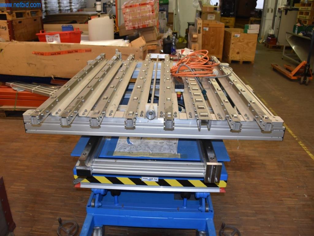 Umfangreiche Bestände an Vakuumpumpen, Meßgeräten, Ersatzteilen und Zubehör-3