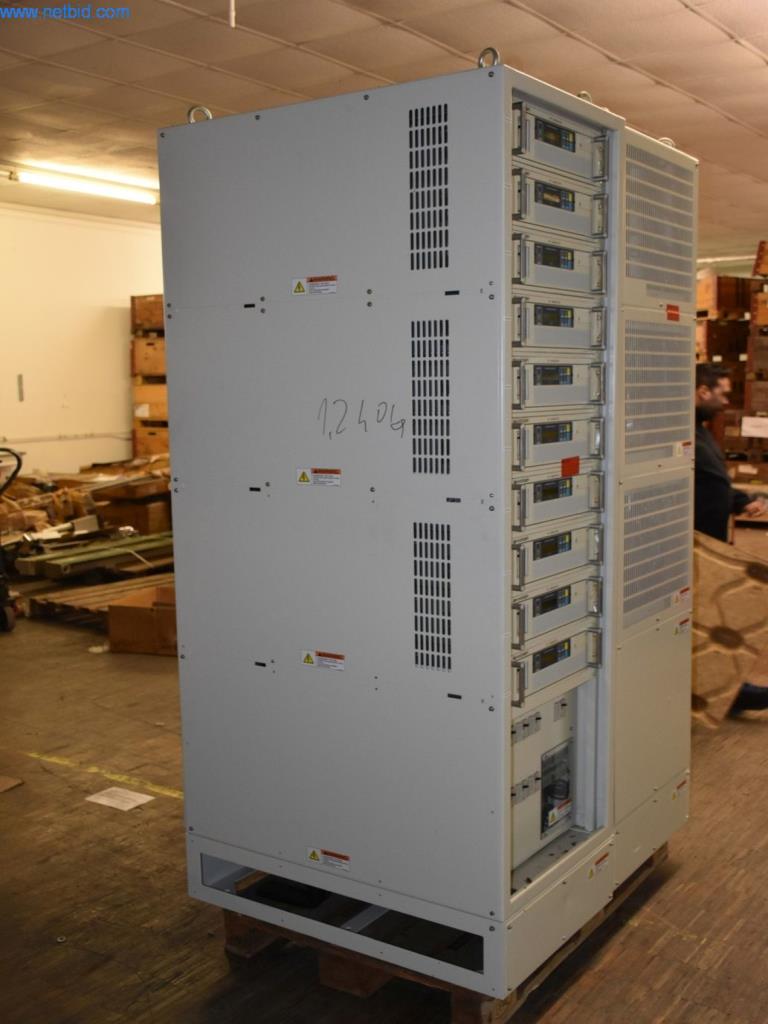 Umfangreiche Bestände an Vakuumpumpen, Meßgeräten, Ersatzteilen und Zubehör-9