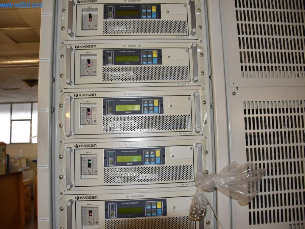 Obsežne zaloge vakuumskih črpalk, merilnih naprav, rezervnih delov in dodatne opreme-4