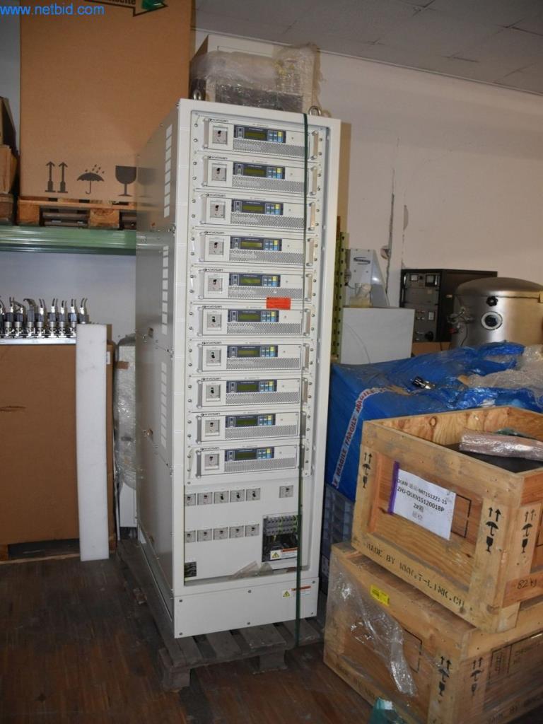 Umfangreiche Bestände an Vakuumpumpen, Meßgeräten, Ersatzteilen und Zubehör-2