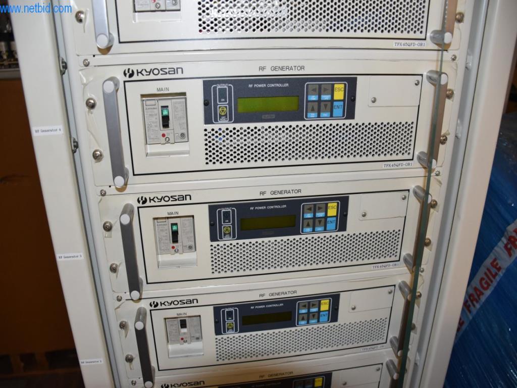 Umfangreiche Bestände an Vakuumpumpen, Meßgeräten, Ersatzteilen und Zubehör-4