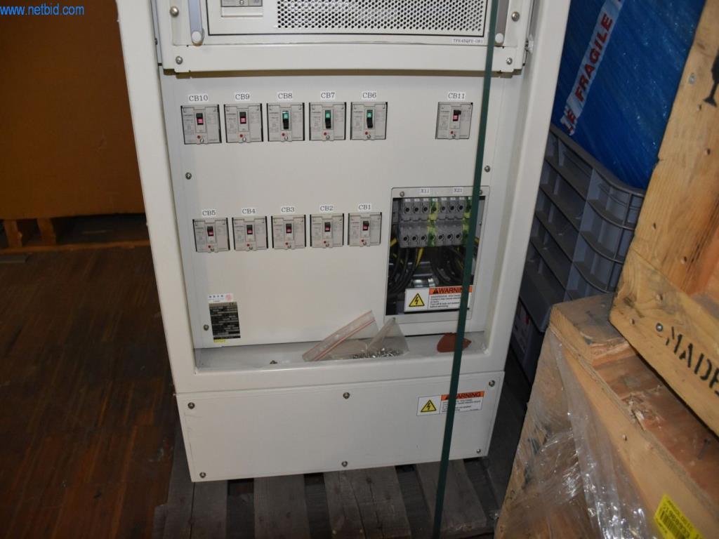 Umfangreiche Bestände an Vakuumpumpen, Meßgeräten, Ersatzteilen und Zubehör-5