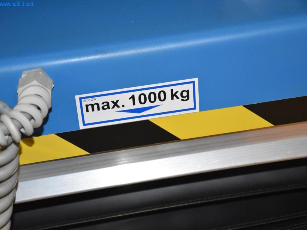 Umfangreiche Bestände an Vakuumpumpen, Meßgeräten, Ersatzteilen und Zubehör-3