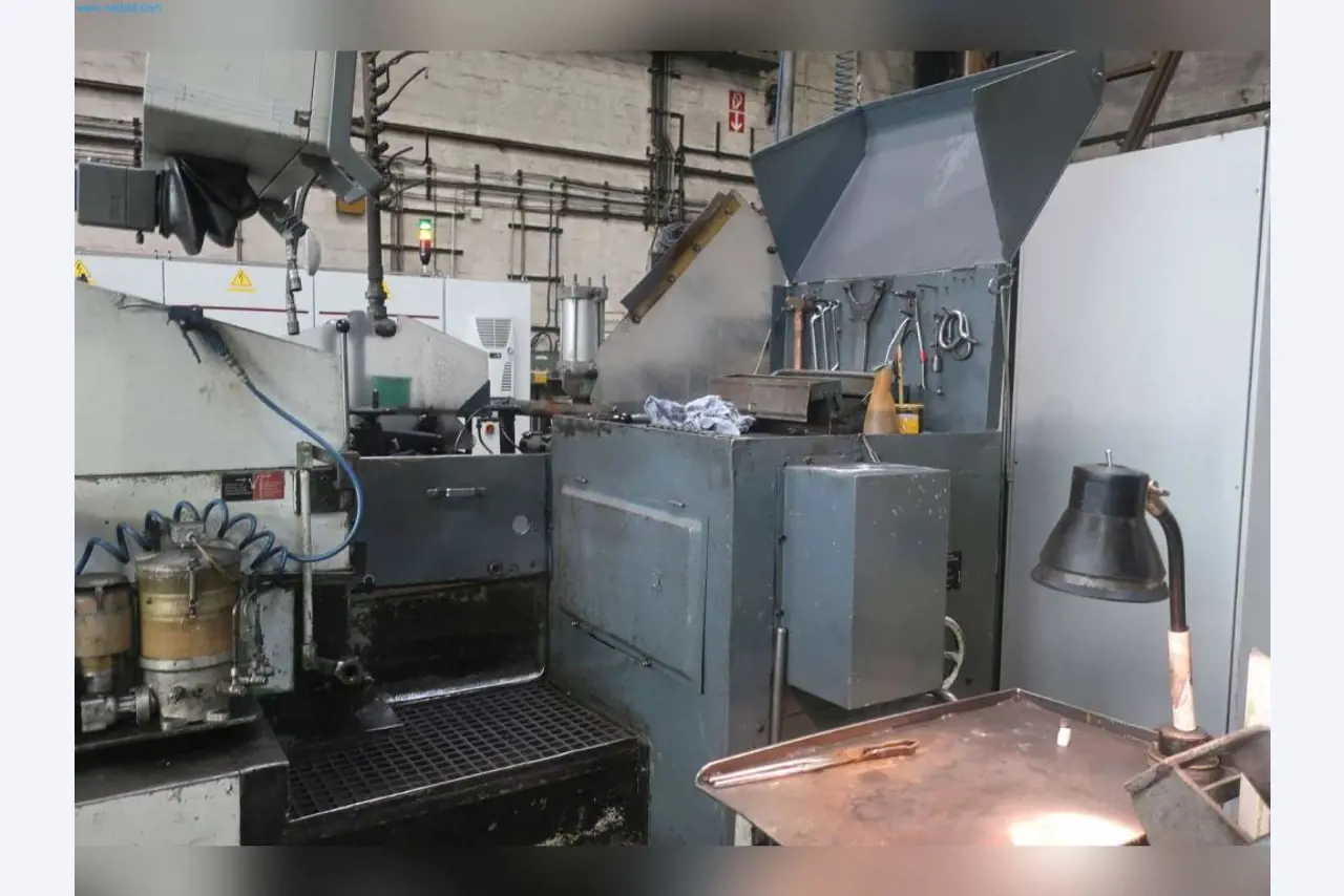 Maschinen aus dem Bereich Umformtechnik-9