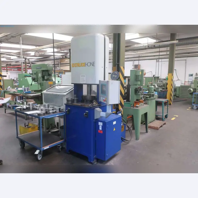 Maschinen aus dem Bereich Umformtechnik-1