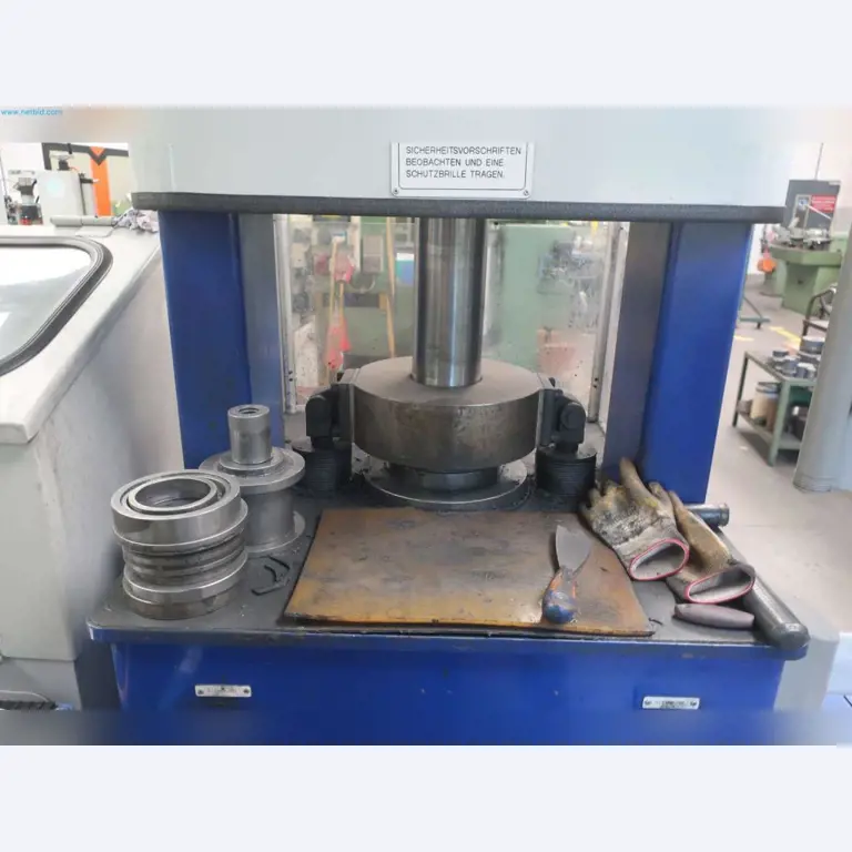Maschinen aus dem Bereich Umformtechnik-2
