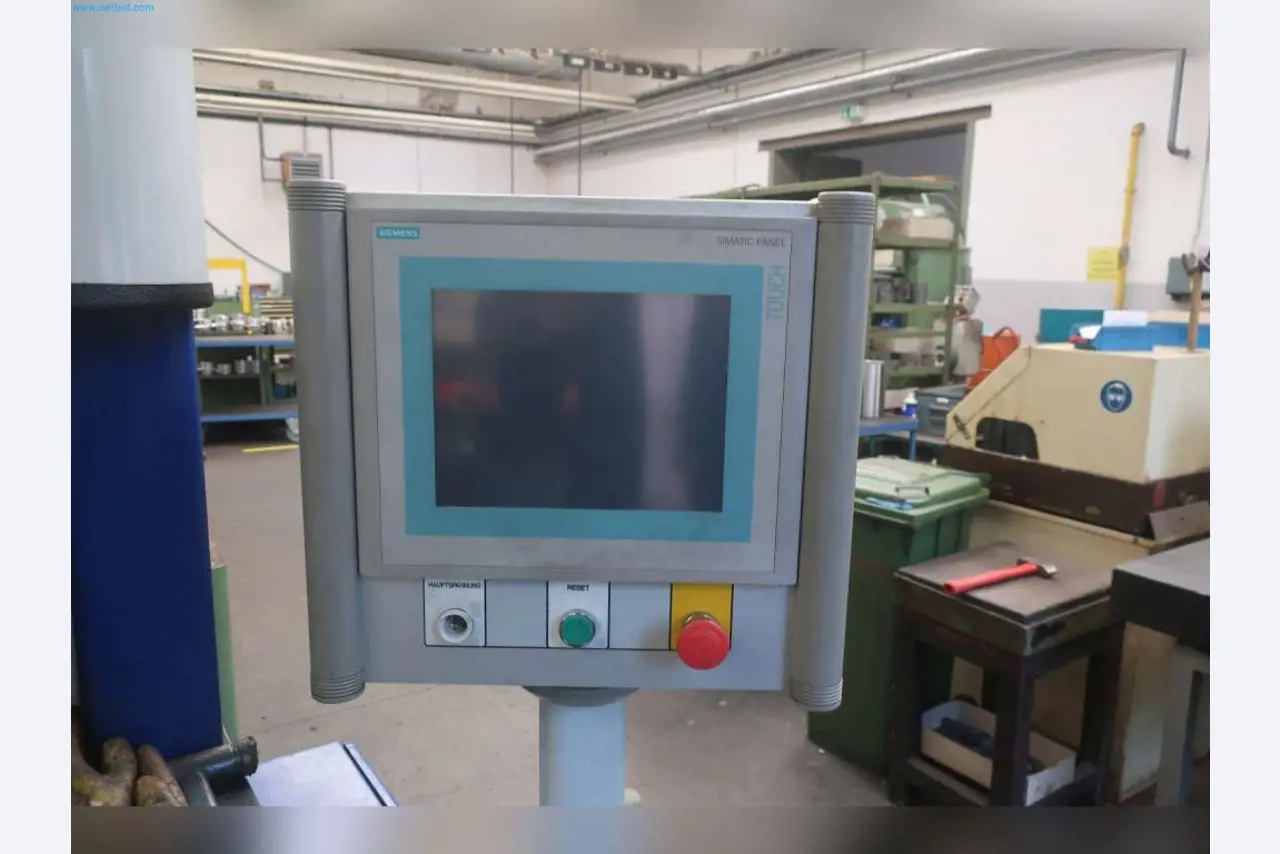 Maschinen aus dem Bereich Umformtechnik-3