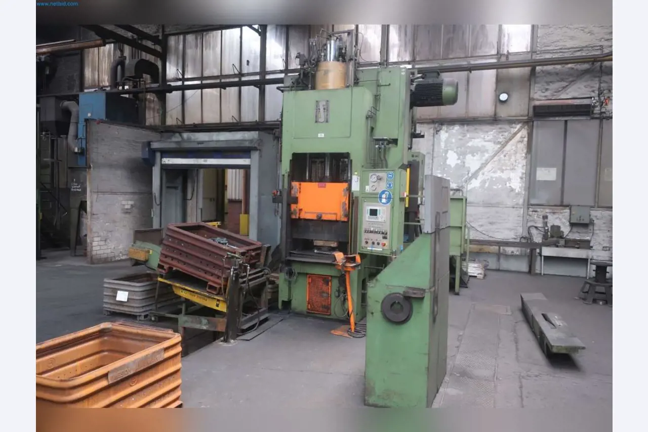 Maschinen aus dem Bereich Umformtechnik-1