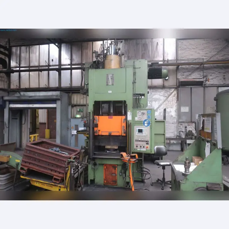 Maschinen aus dem Bereich Umformtechnik-2