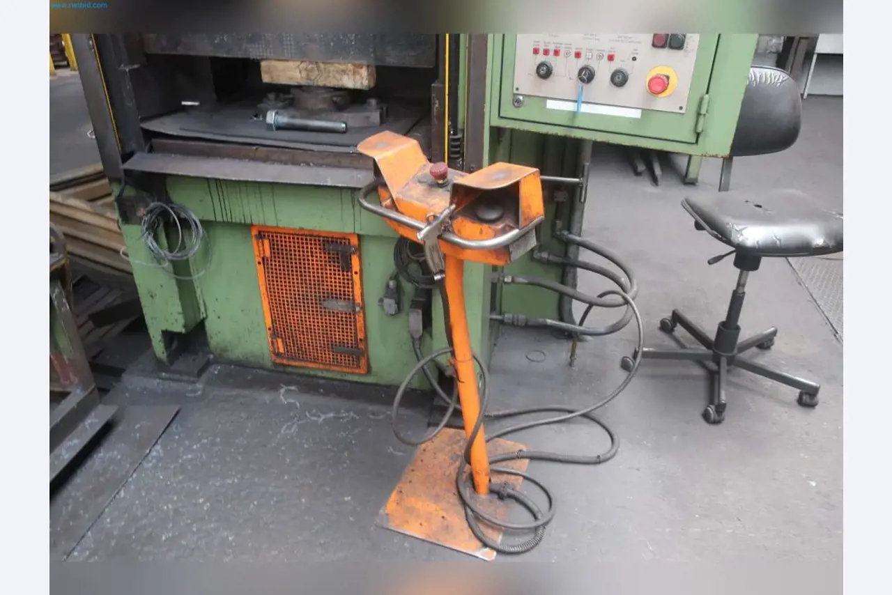 Maschinen aus dem Bereich Umformtechnik-7