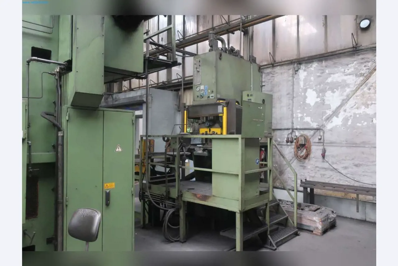 Maschinen aus dem Bereich Umformtechnik-1