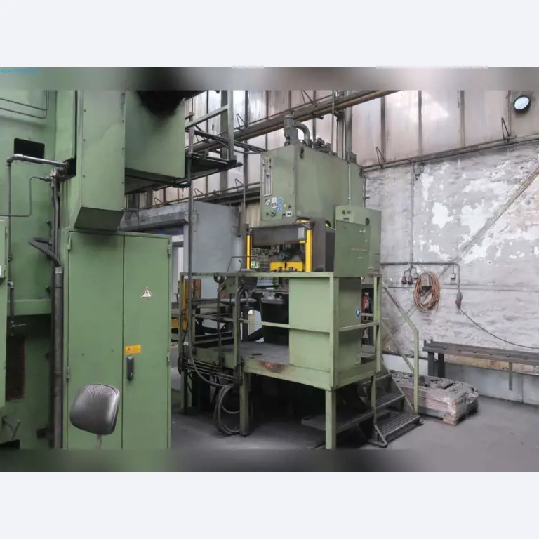 Maschinen aus dem Bereich Umformtechnik-1