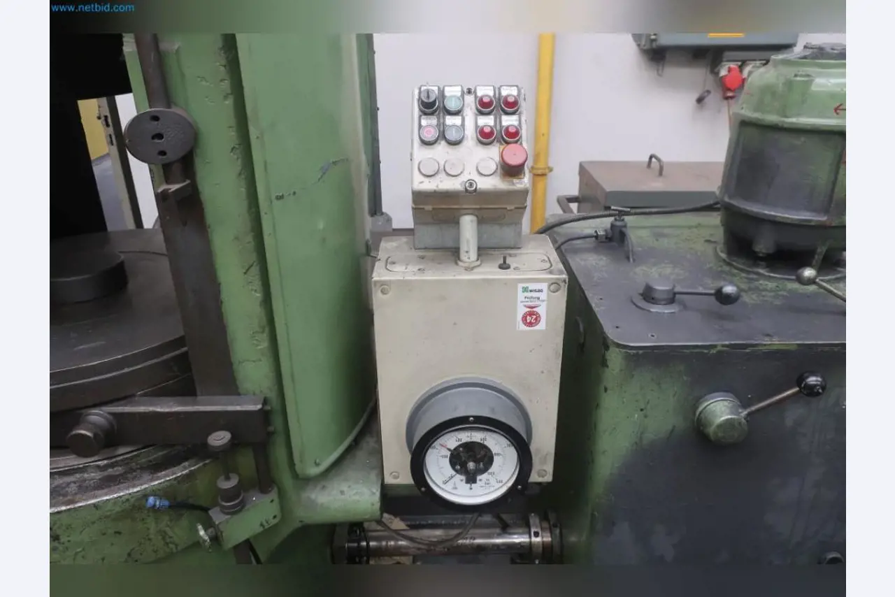 Maschinen aus dem Bereich Umformtechnik-2