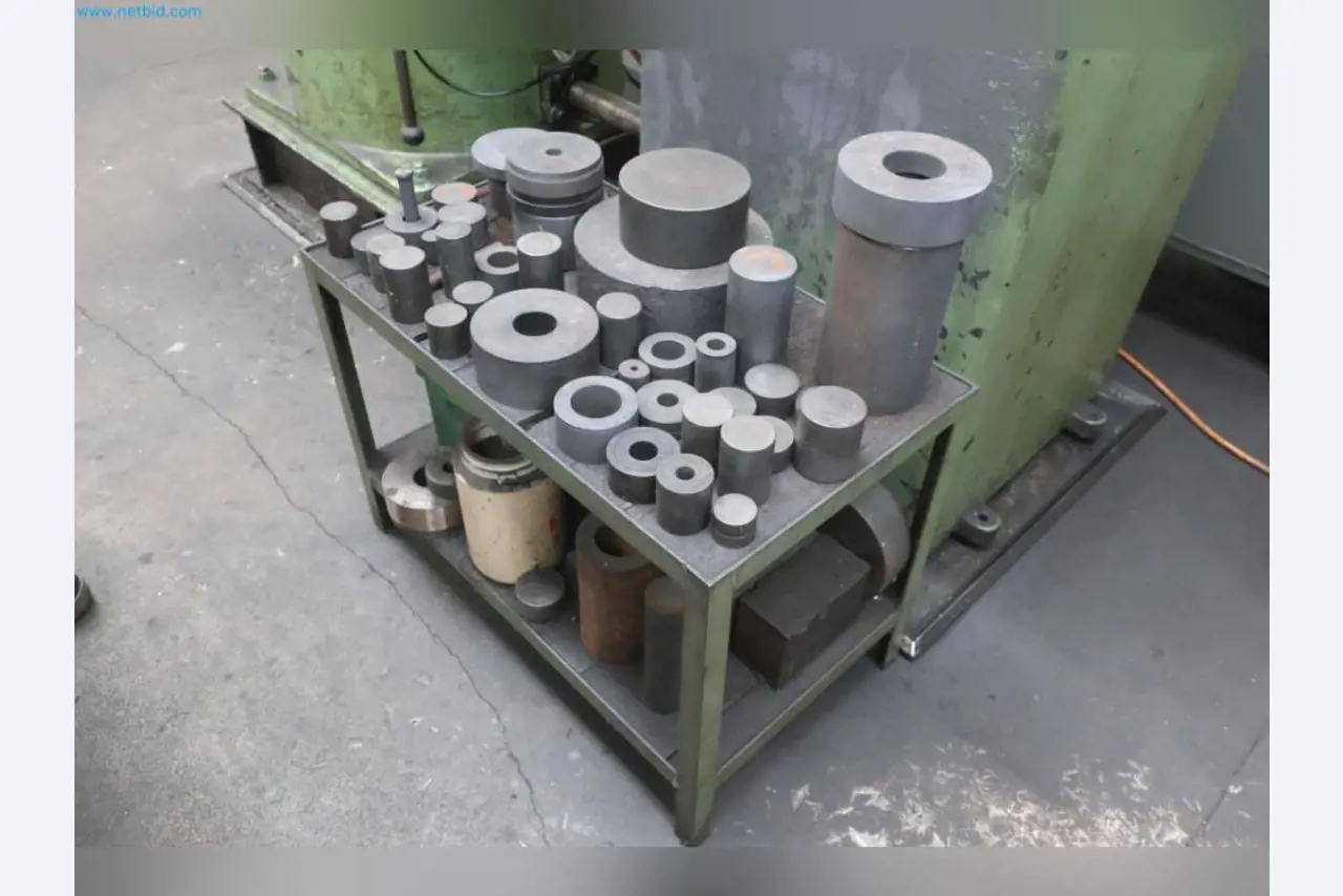 Maschinen aus dem Bereich Umformtechnik-8