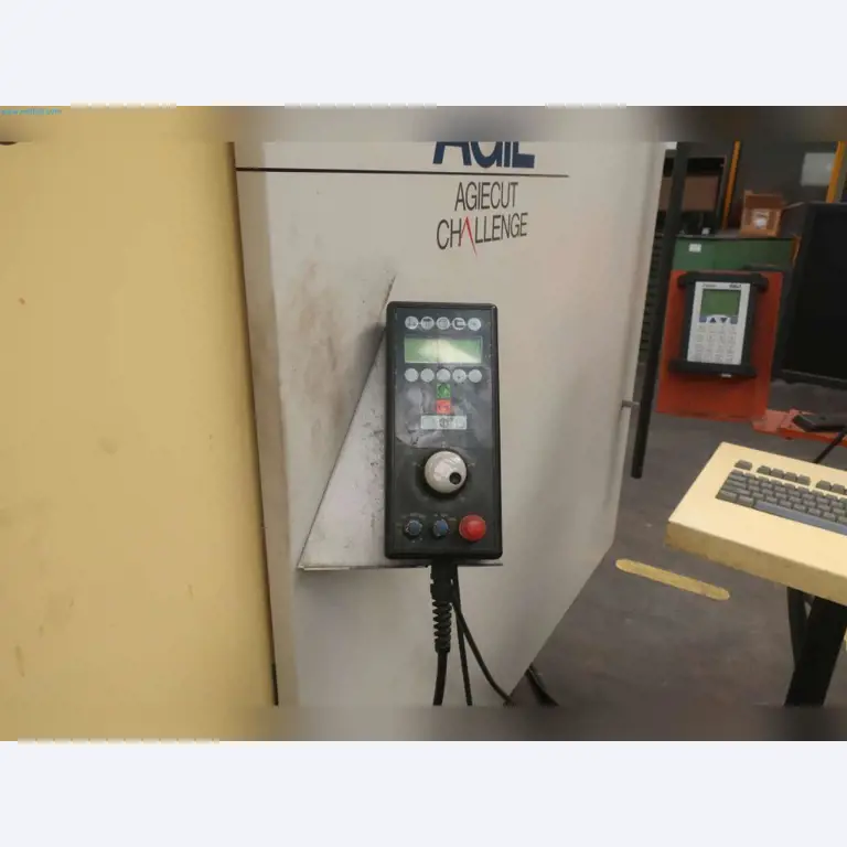 Maschinen aus dem Bereich Umformtechnik-3