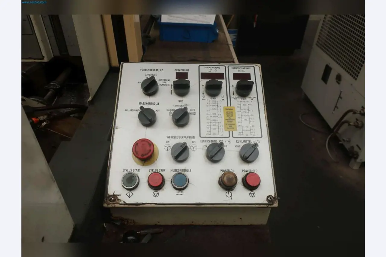 Maschinen aus dem Bereich Umformtechnik-4