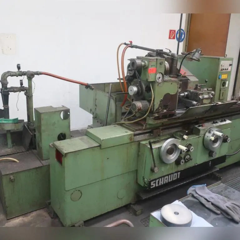Rundschleifmaschine Schaudt A440
