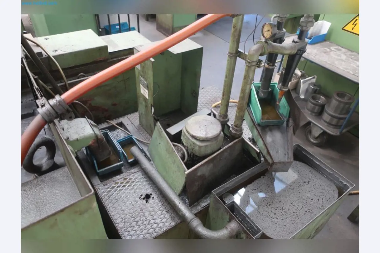 Stroji s področja tehnologije oblikovanja-8