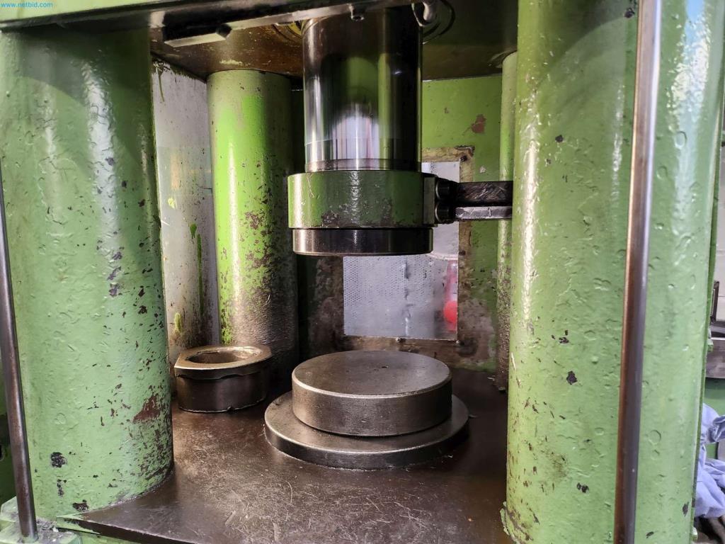 Maschinen aus dem Bereich Umformtechnik-3