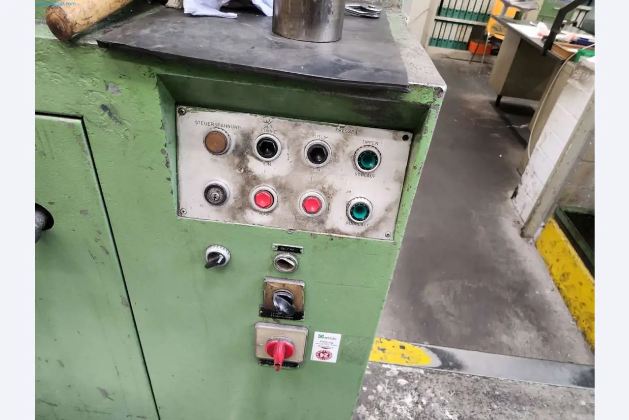 Maschinen aus dem Bereich Umformtechnik-4