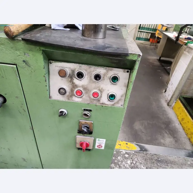 Maschinen aus dem Bereich Umformtechnik-4