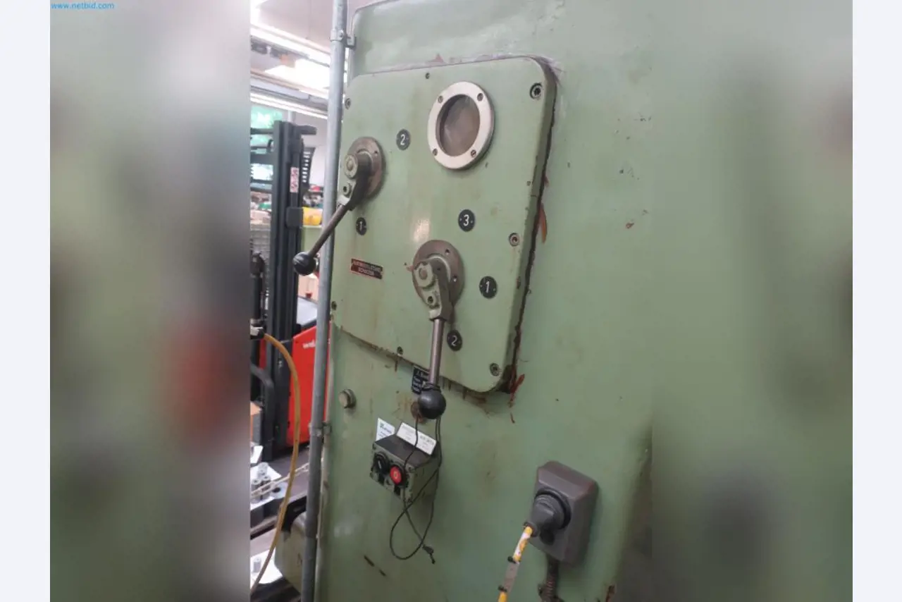 Maschinen aus dem Bereich Umformtechnik-8