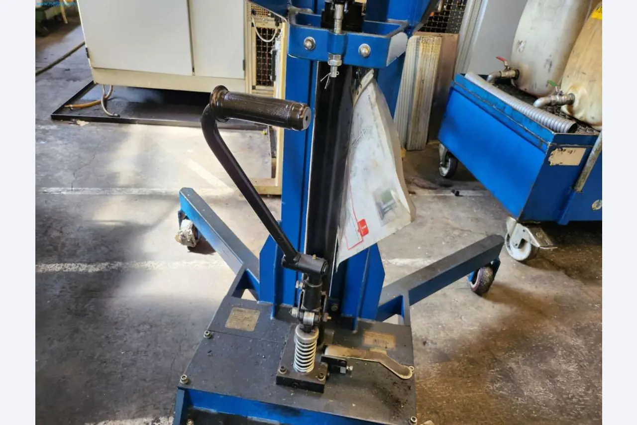 Maschinen aus dem Bereich Umformtechnik-3