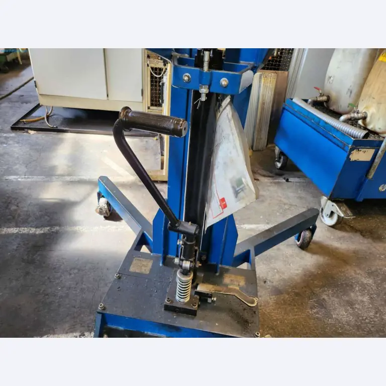 Maschinen aus dem Bereich Umformtechnik-3