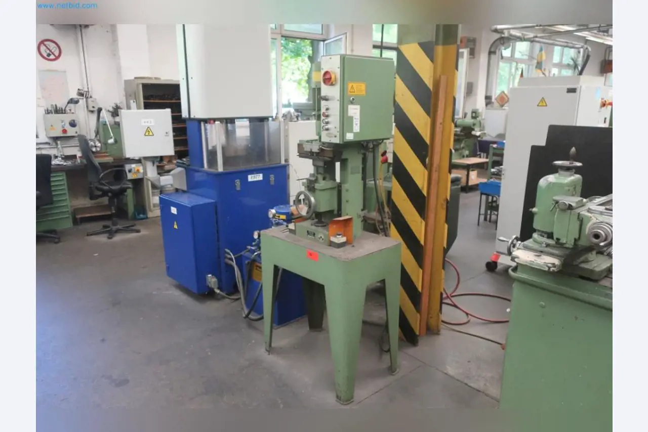 Maschinen aus dem Bereich Umformtechnik-2
