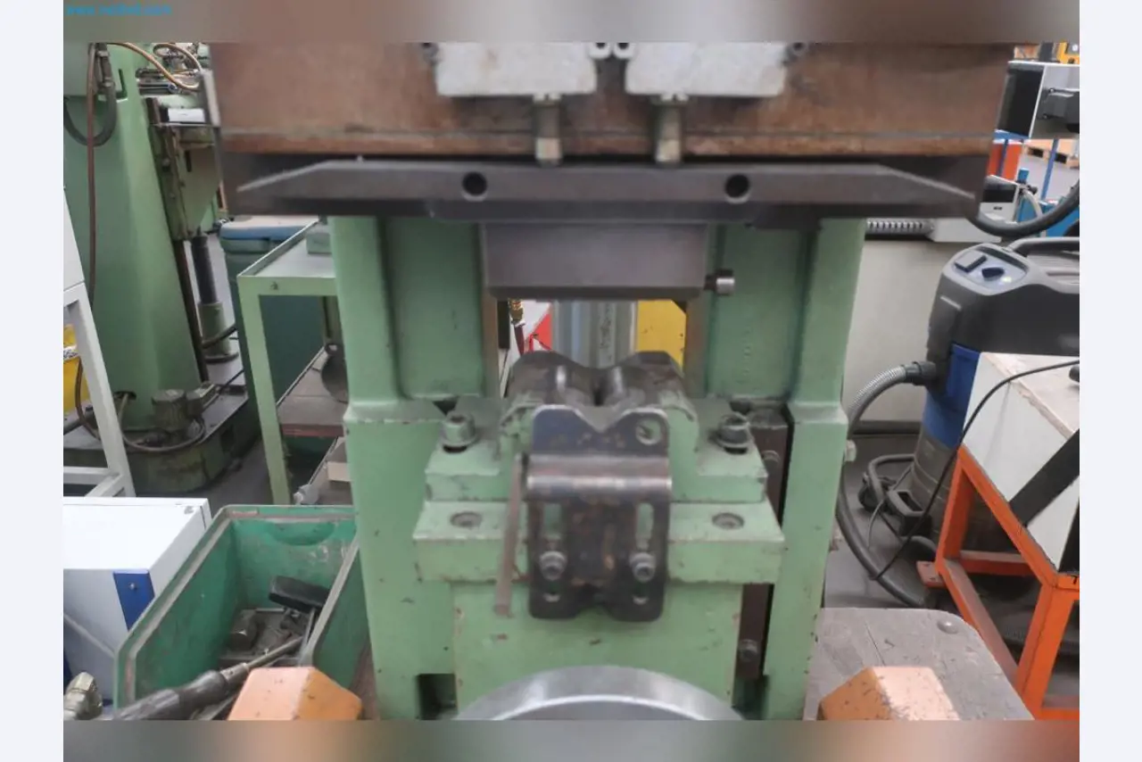 Maschinen aus dem Bereich Umformtechnik-3