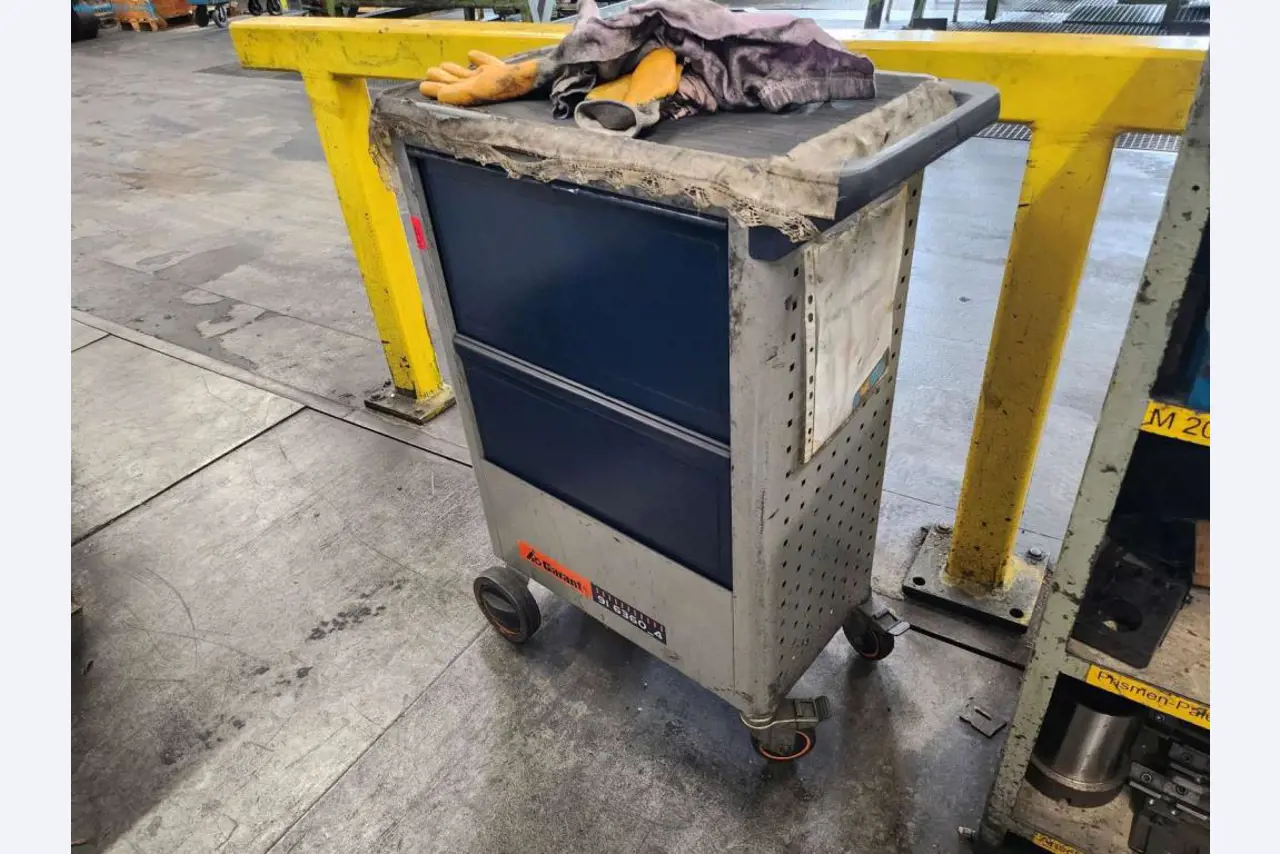 Maschinen aus dem Bereich Umformtechnik-1