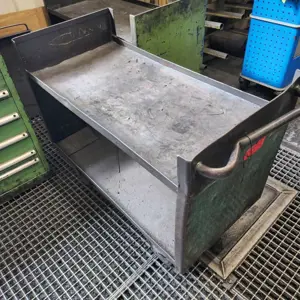 Etagentransportwagen