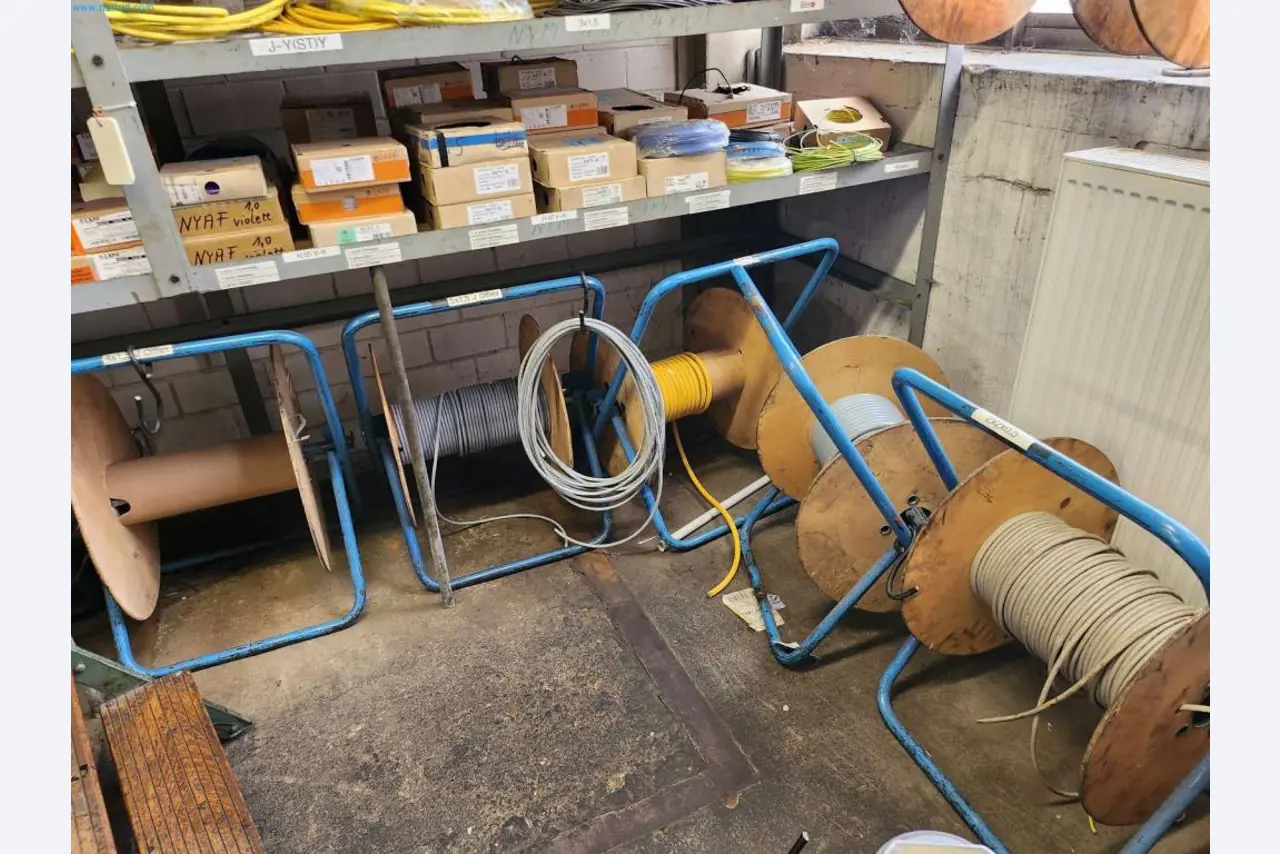 Maschinen aus dem Bereich Umformtechnik-1