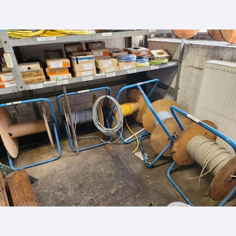 Maschinen aus dem Bereich Umformtechnik-1